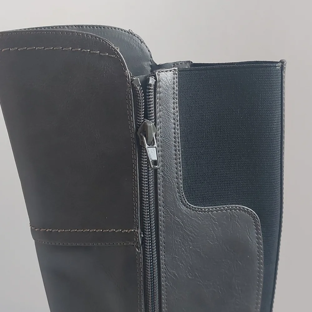 G By Guess boots womens gray size 5½‎ M